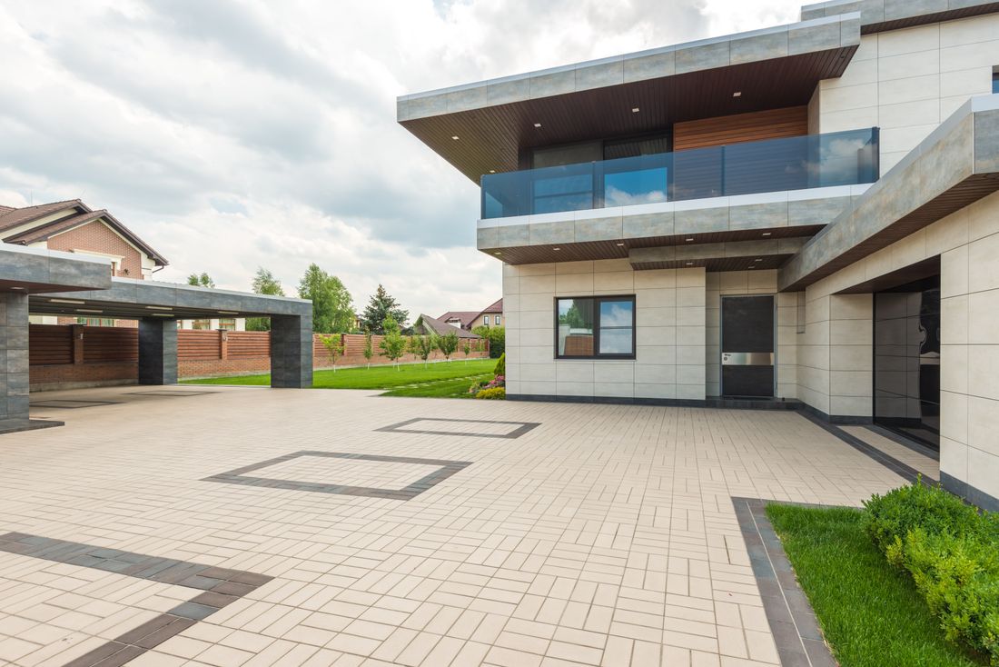 Moderne woning met ruime oprit